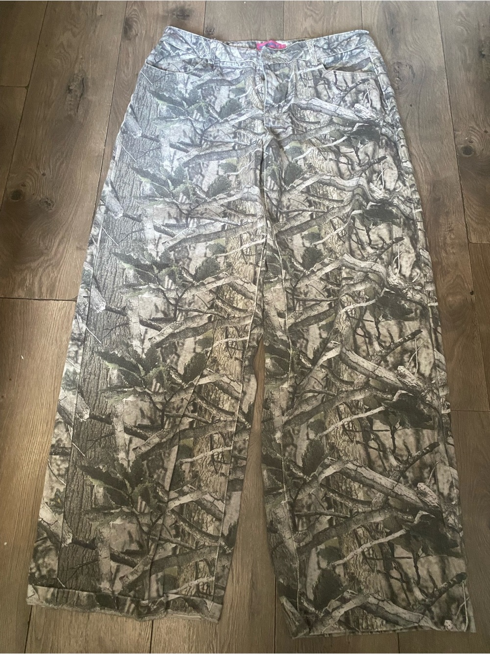 Edikted Green Gray Camo Pants